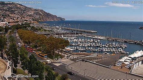 The Ritz Madeira Live HD Webcam, Av. Arriaga, Funchal